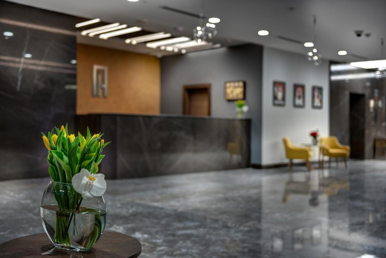 Abar Hotel Apartments Dip-1 Дубай Экстерьер фото