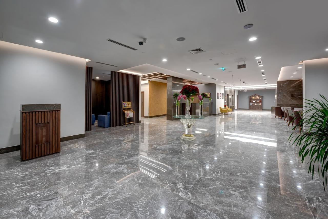 Abar Hotel Apartments Dip-1 Дубай Экстерьер фото