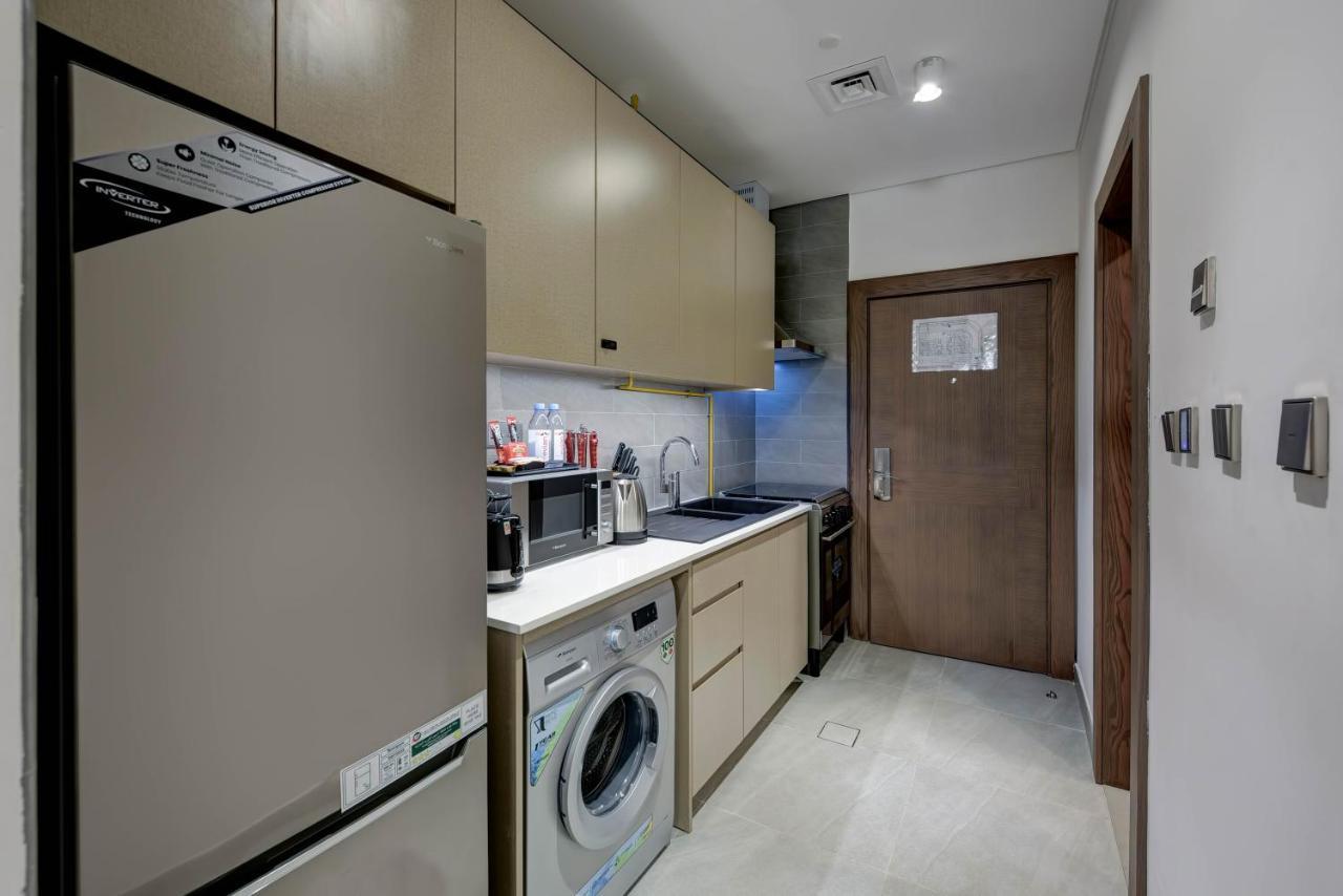 Abar Hotel Apartments Dip-1 Дубай Экстерьер фото