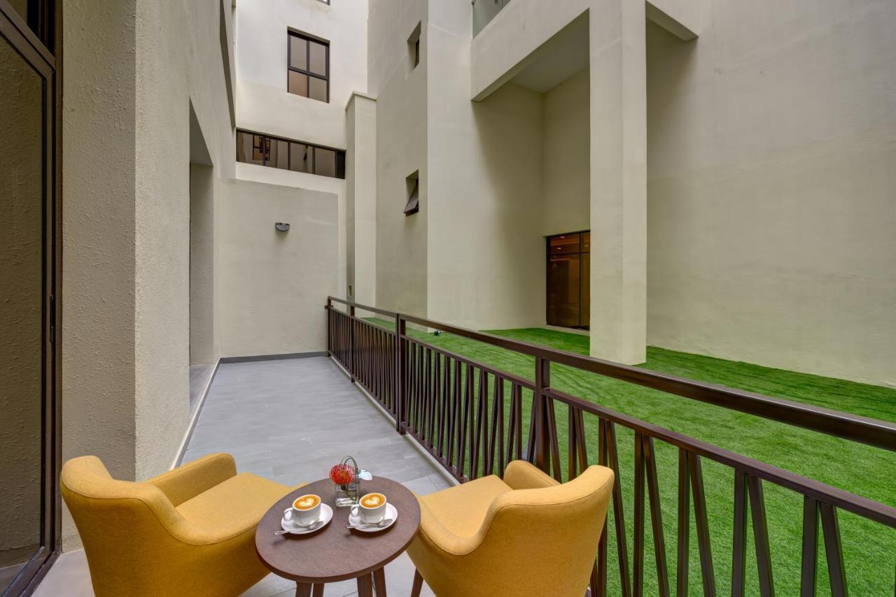 Abar Hotel Apartments Dip-1 Дубай Экстерьер фото