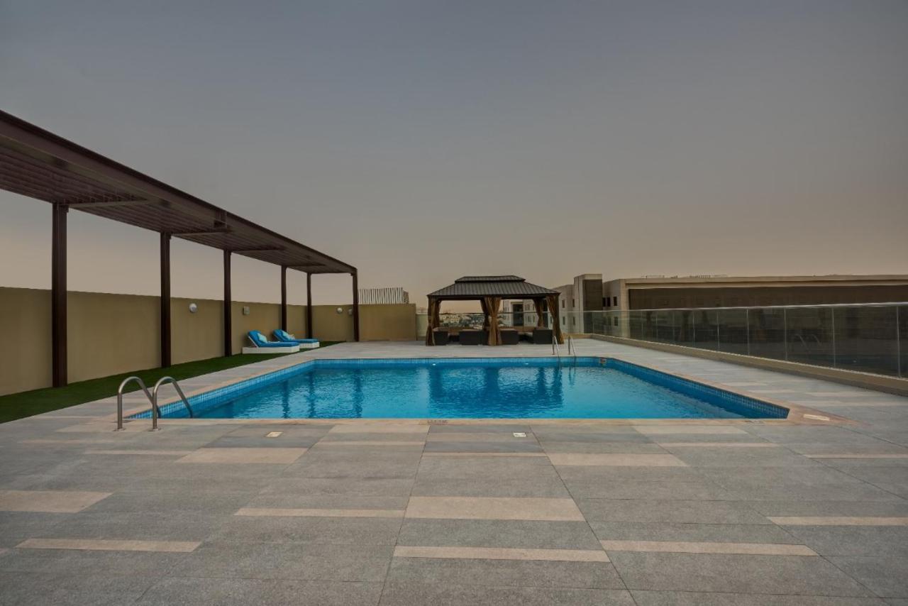 Abar Hotel Apartments Dip-1 Дубай Экстерьер фото